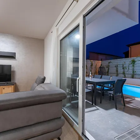 Casa Coral Villa *