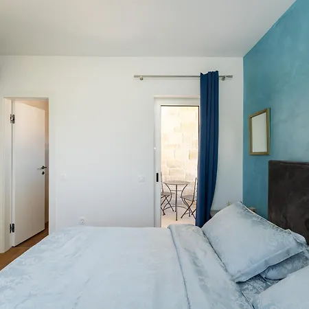Casa Coral * Crno