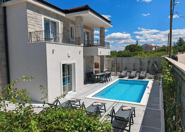 Casa Coral * Crno